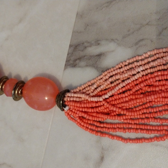 Beautiful multiple strands, multiple size beads necklace. - Picture 2 of 8